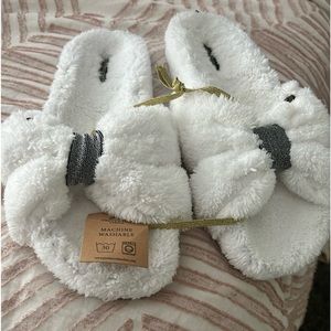 Pretty You London Slippers